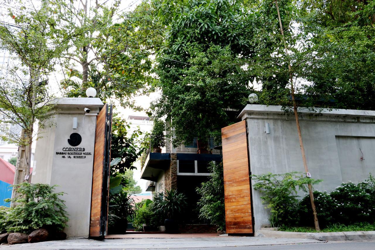 Corner9 Bassac Boutique Hotel พนมเปญ ภายนอก รูปภาพ
