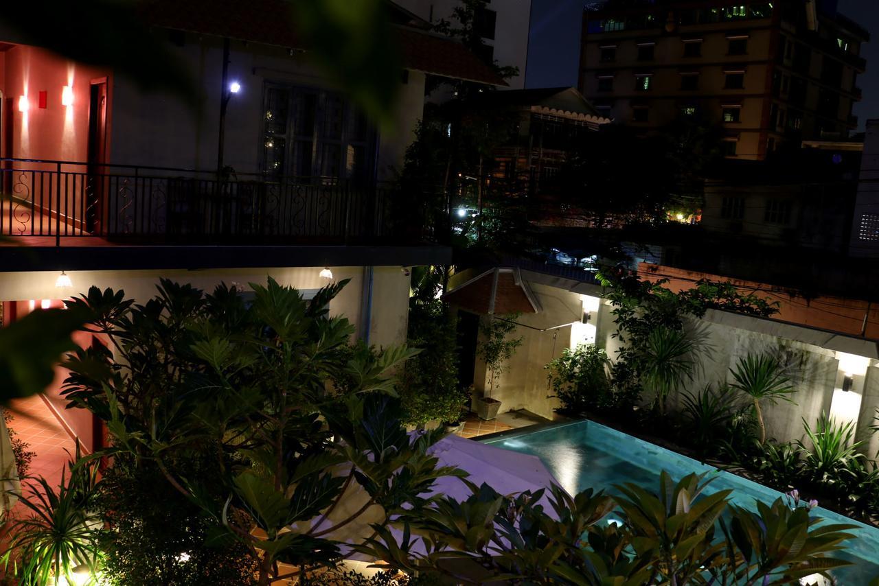 Corner9 Bassac Boutique Hotel พนมเปญ ภายนอก รูปภาพ