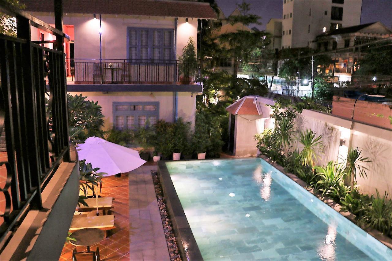 Corner9 Bassac Boutique Hotel พนมเปญ ภายนอก รูปภาพ
